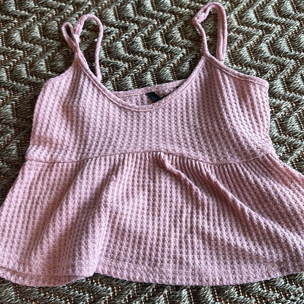 pink crop top